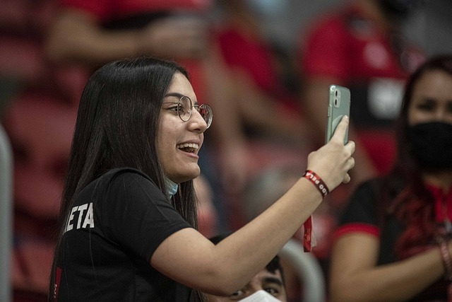 中见策略的 中见策略的